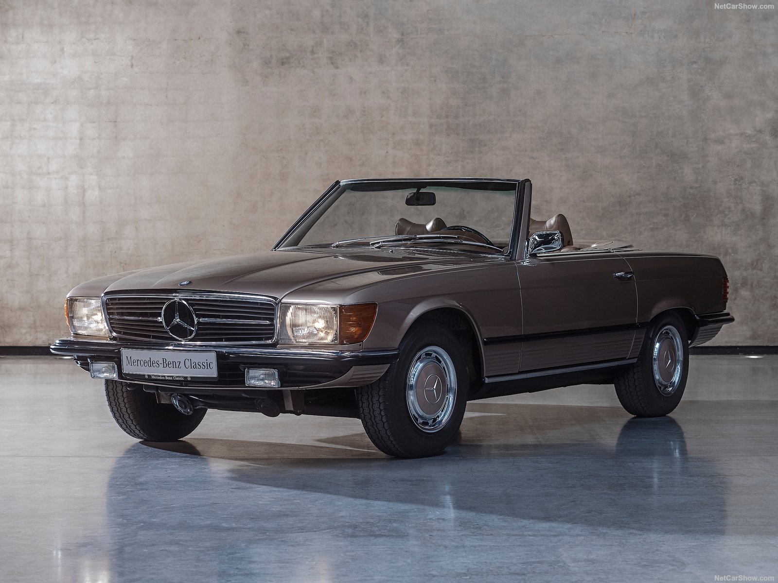 Nouveau ! Tapis de voiture pour le Mercedes W107 SL (cabriolet) 1971-1989